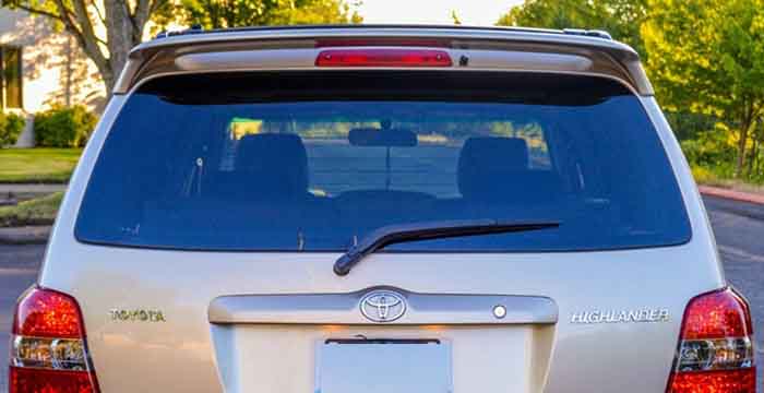 Custom 01-02 Highlander Wing # 125-19   SUV/SAV/Crossover Roof Wing (2001 - 2007) - $229.00 (Manufacturer Sarona, Part #TY-013-RW)